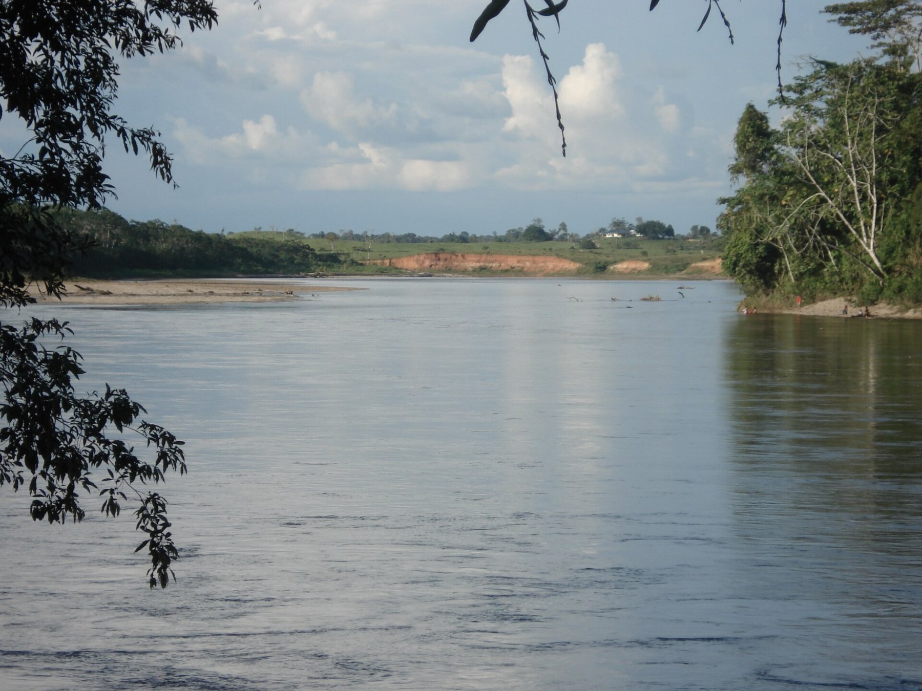 Río Putumayo en el sector de El Ferri, vereda Santa Ana, Puerto Asís